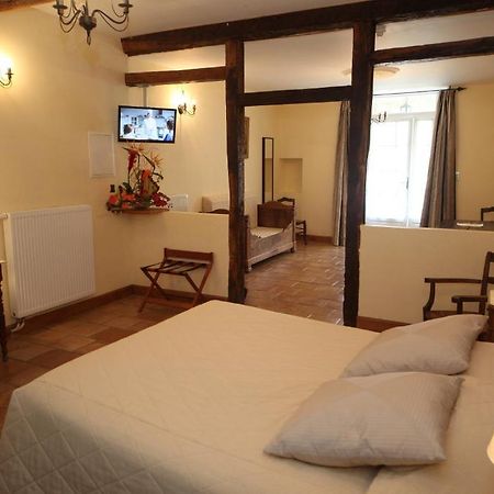 Hotel Des Consuls Castelnau-de-Montmiral Εξωτερικό φωτογραφία